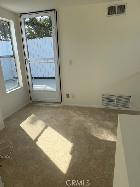 Detail Gallery Image 16 of 19 For 1937 Euclid, Santa Monica,  CA 90404 - 2 Beds | 3/1 Baths