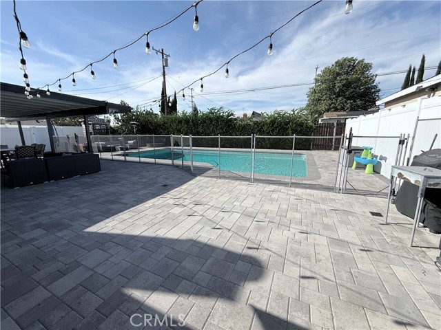 Detail Gallery Image 23 of 24 For 11243 Mclennan, Granada Hills,  CA 91344 - 3 Beds | 3 Baths