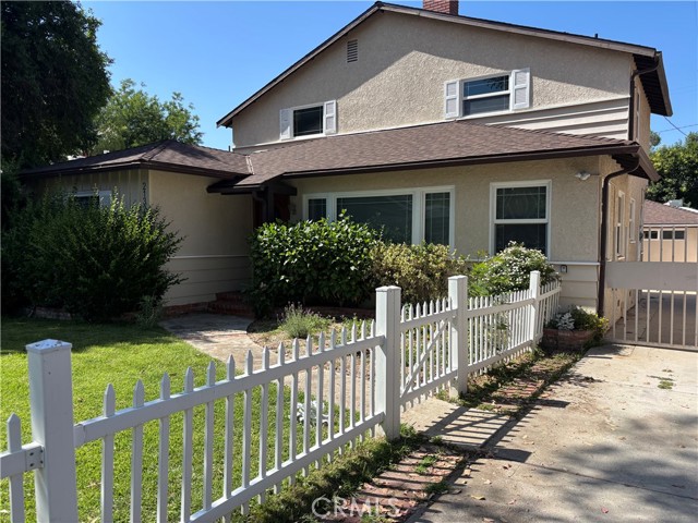21327 De La Osa, Woodland Hills CA: https://media.crmls.org/medias/6f825163-1751-4dda-9601-08638f174947.jpg