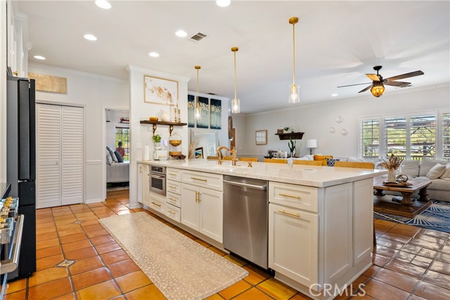 Detail Gallery Image 9 of 65 For 7915 Whispering Trails Pl, Paso Robles,  CA 93446 - 4 Beds | 2 Baths