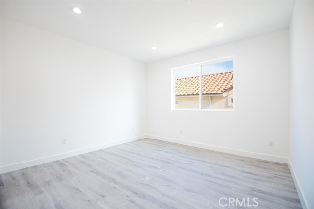 Detail Gallery Image 22 of 34 For 9114 N Nilo Ln, Panorama City,  CA 91402 - 4 Beds | 3/1 Baths