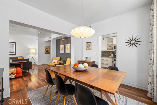 1830 Westholme Avenue, Los Angeles CA: https://media.crmls.org/medias/6f83a4ac-3d93-46ad-98c5-0aca1107248c.jpg