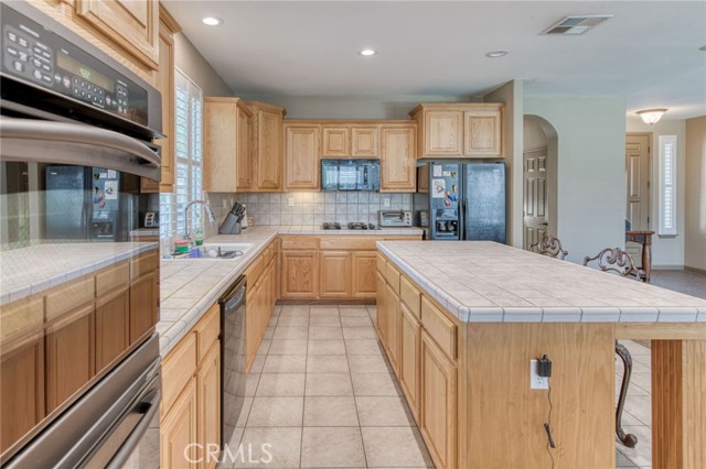 Detail Gallery Image 13 of 47 For 2064 Mondovi Ct, Los Banos,  CA 93635 - 4 Beds | 2/1 Baths