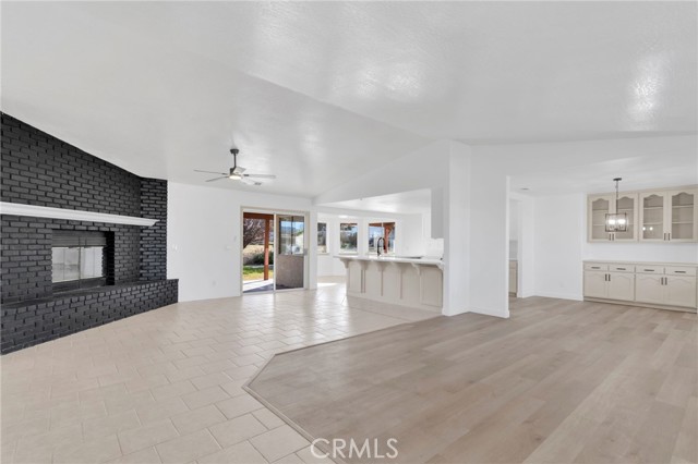 Detail Gallery Image 6 of 71 For 329 Lindero Rd, Pinon Hills,  CA 92372 - 7 Beds | 4 Baths