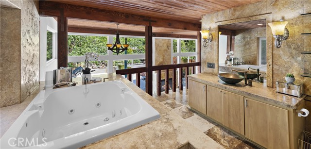 Detail Gallery Image 27 of 31 For 785 Summit Dr, Laguna Beach,  CA 92651 - 4 Beds | 4 Baths