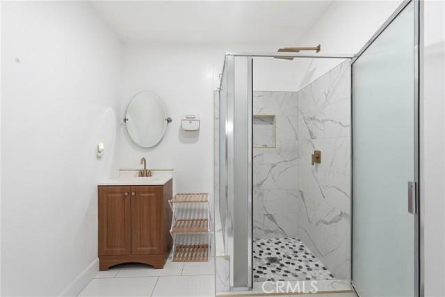 Detail Gallery Image 7 of 21 For 665 N. San Antonio Ave., Upland,  CA 91786 - 1 Beds | 1 Baths