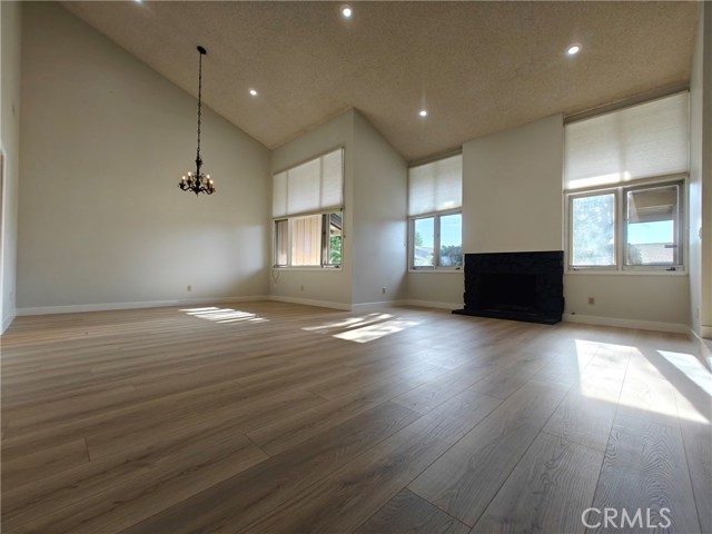 Detail Gallery Image 4 of 32 For 9652 Brynmar Dr, Villa Park,  CA 92861 - 4 Beds | 3 Baths