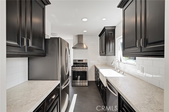 257 Vista Del Parque, Redondo Beach, California 90277, 3 Bedrooms Bedrooms, ,1 BathroomBathrooms,Residential,Sold,Vista Del Parque,SB23149289