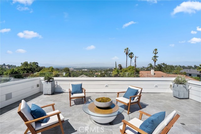 16630 Oldham Place, Encino CA: https://media.crmls.org/medias/6f86954e-9ddc-4b45-86c6-28fcc369ec11.jpg
