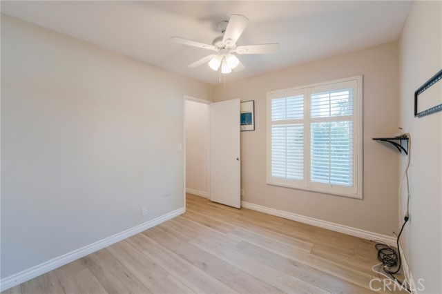 Detail Gallery Image 16 of 33 For 10092 Dana Dr, Huntington Beach,  CA 92646 - 3 Beds | 2 Baths