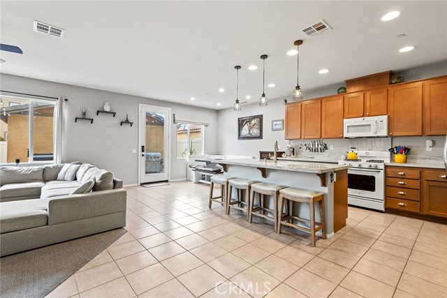 Detail Gallery Image 4 of 30 For 3511 Kings Canyon Dr, Oxnard,  CA 93036 - 3 Beds | 2/1 Baths