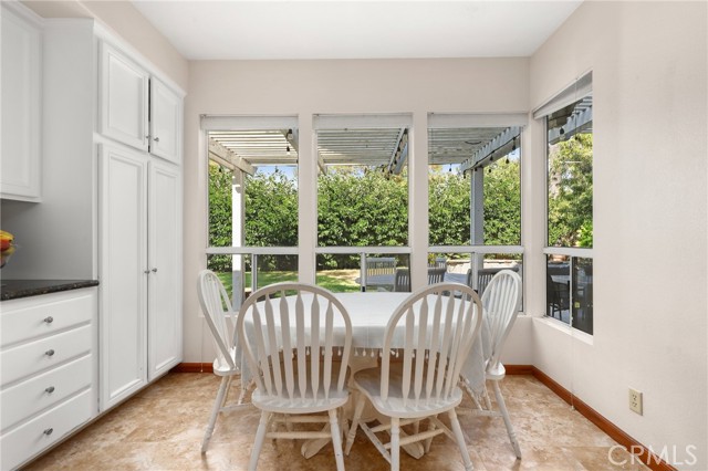 61 Summitcrest, Rancho Santa Margarita CA: https://media.crmls.org/medias/6f89bae2-da3f-4597-8d05-7d1dd19c0596.jpg