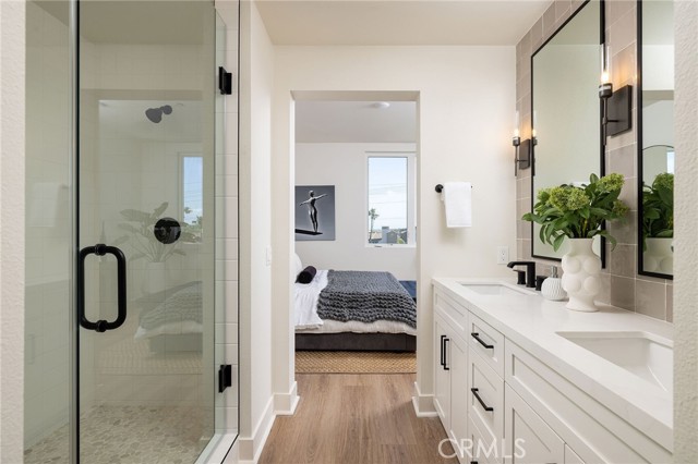 414 Main Street, Huntington Beach CA: https://media.crmls.org/medias/6f8a1966-ab8b-47ca-b198-9d3e052889c9.jpg