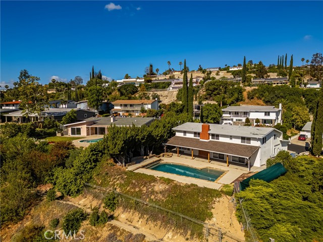 Detail Gallery Image 3 of 75 For 6040 Pat Ave, Woodland Hills,  CA 91367 - 5 Beds | 4/2 Baths