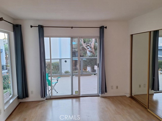 Detail Gallery Image 8 of 14 For 250 the Village #113,  Redondo Beach,  CA 90277 - 1 Beds | 1 Baths