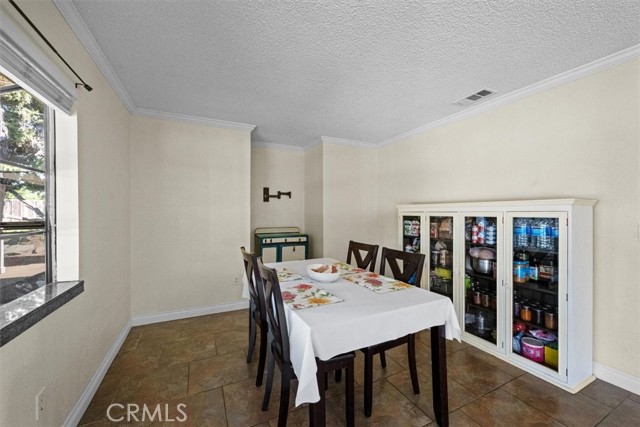 Detail Gallery Image 12 of 63 For 2078 Woodlawn, Corona,  CA 92882 - 3 Beds | 2 Baths