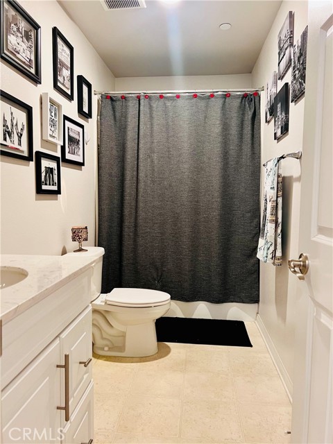 1401 Turin Lane, Los Angeles CA: https://media.crmls.org/medias/6f8c7872-7a58-4baf-a08c-09ac357990b0.jpg