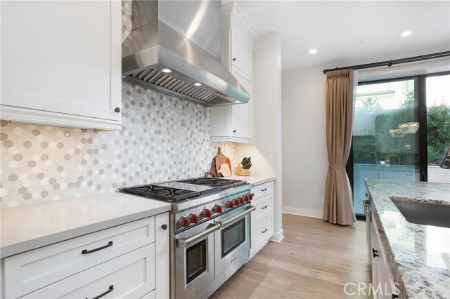 85 Spacial, Irvine CA: https://media.crmls.org/medias/6f8cae96-bccb-4084-a7ee-5e48ea78f844.jpg