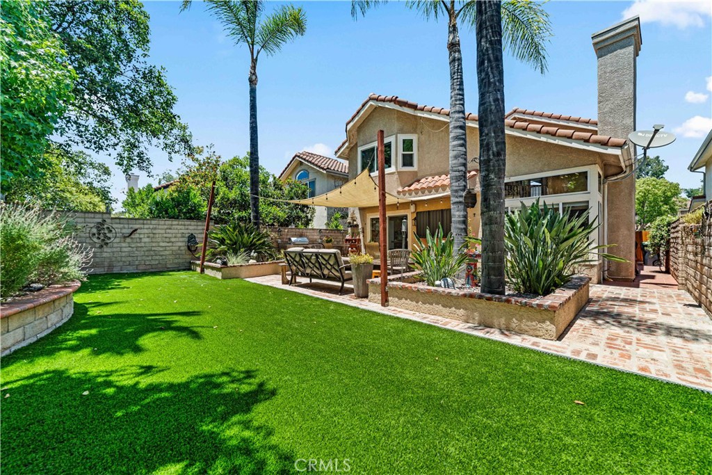 768 Twin Peaks Avenue