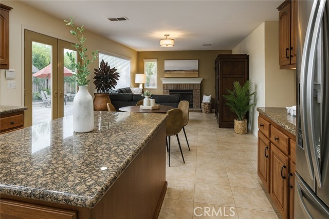 Detail Gallery Image 17 of 39 For 2559 Gilbert Ave, Corona,  CA 92881 - 5 Beds | 4 Baths