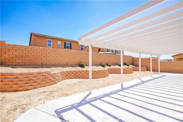 Detail Gallery Image 37 of 42 For 14245 Covered Wagon Ct, Victorville,  CA 92394 - 5 Beds | 2/1 Baths