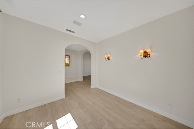 29 Windchime, Irvine CA: https://media.crmls.org/medias/6f8e0caa-4fe2-4f0b-aa03-77e8b9c63c09.jpg