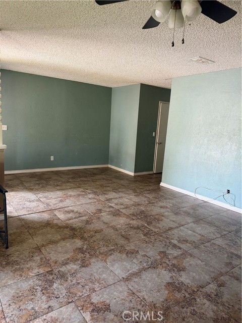 Detail Gallery Image 3 of 9 For 1818 Goodwin, Vista,  CA 92084 - 3 Beds | 2 Baths