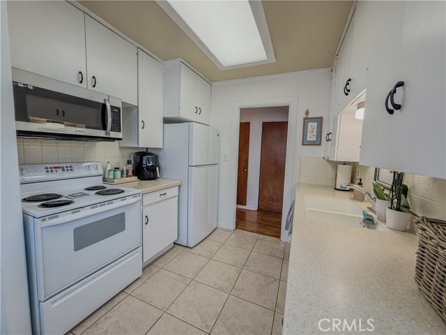 Detail Gallery Image 9 of 22 For 265 Old Creek Rd, Cayucos,  CA 93430 - 2 Beds | 1 Baths