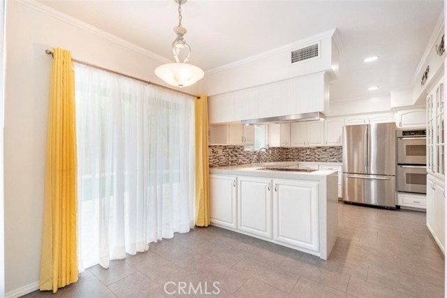 Detail Gallery Image 5 of 19 For 4532 Topanga Canyon, Woodland Hills,  CA 91364 - 4 Beds | 3 Baths