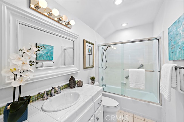 Detail Gallery Image 11 of 39 For 2768 Hillview Dr #17,  Newport Beach,  CA 92660 - 3 Beds | 2/1 Baths