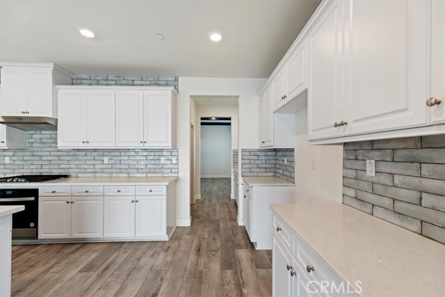 Detail Gallery Image 13 of 56 For 25858 Oak Springs Ct, Homeland,  CA 92548 - 4 Beds | 2 Baths