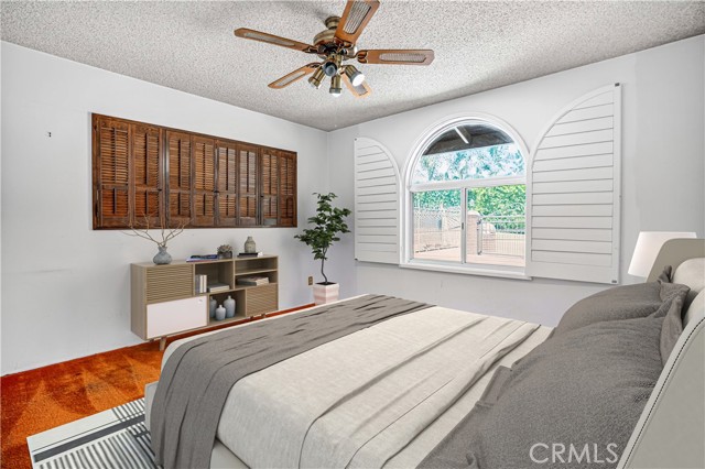 17558 Lahey Street, Granada Hills CA: https://media.crmls.org/medias/6f92dbce-bfbc-4340-a533-f2f95b1057db.jpg