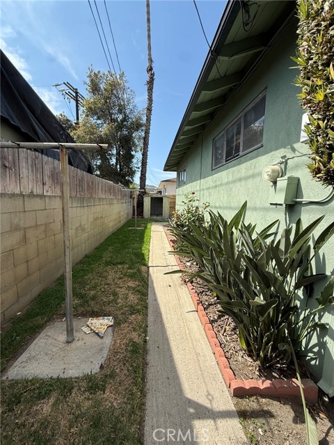 Detail Gallery Image 20 of 23 For 2211 1/8 Casitas Ave, Altadena,  CA 91001 - 3 Beds | 1 Baths