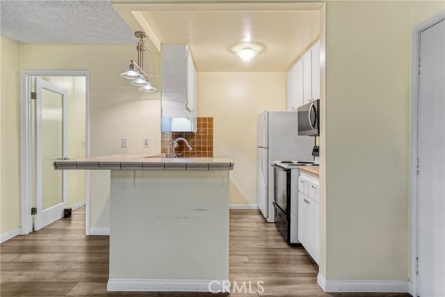 Detail Gallery Image 12 of 46 For 8650 Gulana #C1056,  Playa Del Rey,  CA 90293 - 2 Beds | 2 Baths