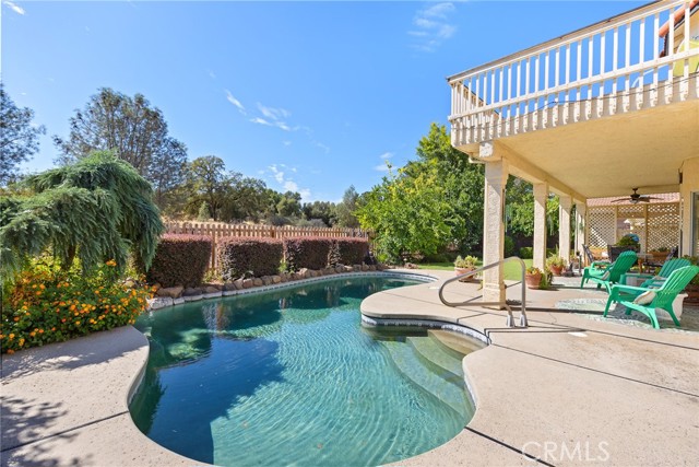 Detail Gallery Image 38 of 49 For 297 Saint Augustine Dr, Chico,  CA 95928 - 3 Beds | 3 Baths
