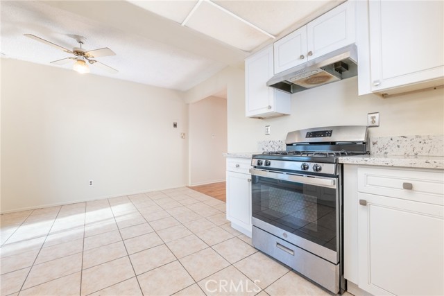 Detail Gallery Image 12 of 43 For 8804 Valley View St #C,  Buena Park,  CA 90620 - 2 Beds | 1/1 Baths