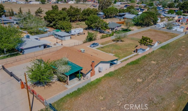 5111 W Avenue M2, Lancaster CA: https://media.crmls.org/medias/6f94493f-d2f0-4b01-b1ab-e54727c48cb8.jpg