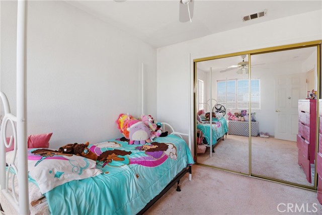 Detail Gallery Image 32 of 39 For 14260 Meadow Grove, Victorville,  CA 92395 - 3 Beds | 2/1 Baths