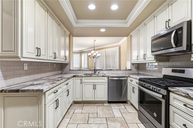 Detail Gallery Image 4 of 57 For 24210 Jasper Lake #52,  Lake Forest,  CA 92630 - 3 Beds | 3 Baths