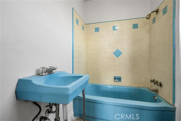 Detail Gallery Image 17 of 25 For 1840 W 66th St, Los Angeles,  CA 90047 - 3 Beds | 2 Baths