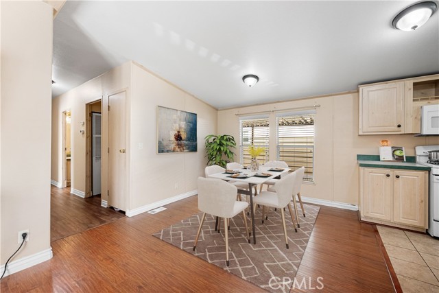 16079 Yarnell Street, C35 photo 4