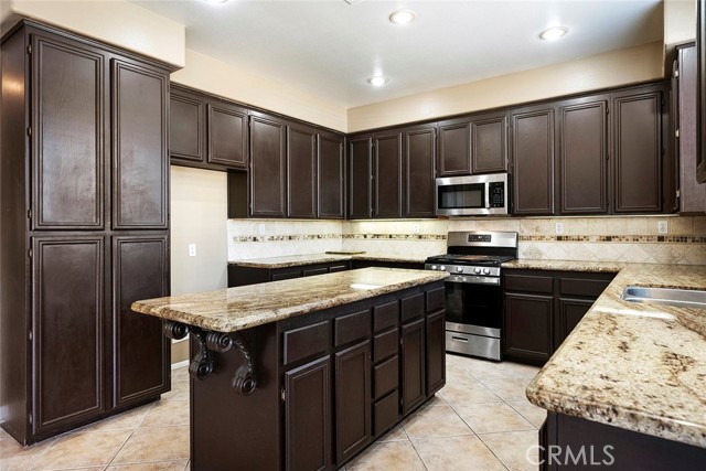 Detail Gallery Image 21 of 45 For 39766 Pinedale Way, Murrieta,  CA 92562 - 5 Beds | 3 Baths