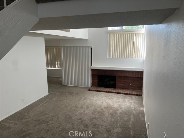 Detail Gallery Image 3 of 43 For 6516 E Camino Vista #1,  Anaheim Hills,  CA 92807 - 3 Beds | 2 Baths
