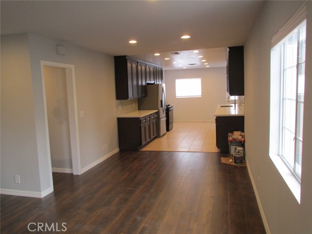 Detail Gallery Image 4 of 13 For 18004 Martha St, Encino,  CA 91316 - 3 Beds | 3 Baths