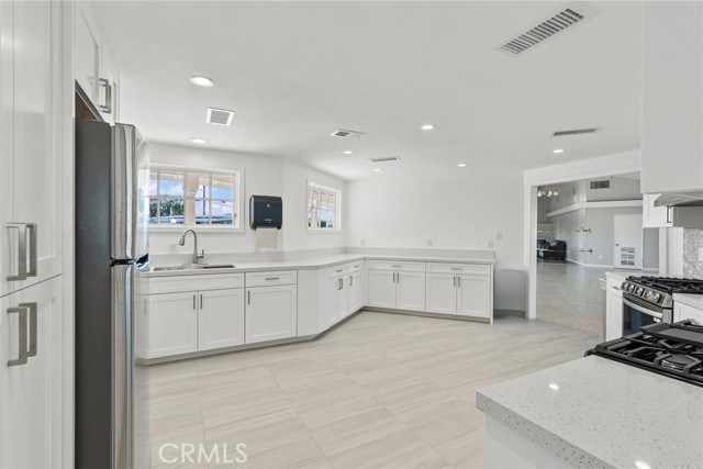 Detail Gallery Image 56 of 57 For 141 E Coronado Ln, Tustin,  CA 92780 - 3 Beds | 2 Baths