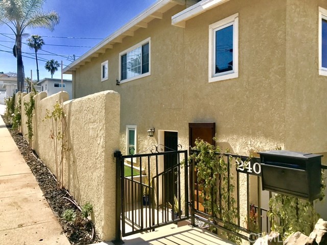 2401 Hadley Lane, Redondo Beach, California 90278, 3 Bedrooms Bedrooms, ,2 BathroomsBathrooms,Residential,Sold,Hadley,PW17117285