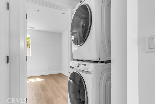 Detail Gallery Image 21 of 67 For 4453 Colfax Ave, Studio City,  CA 91602 - – Beds | – Baths