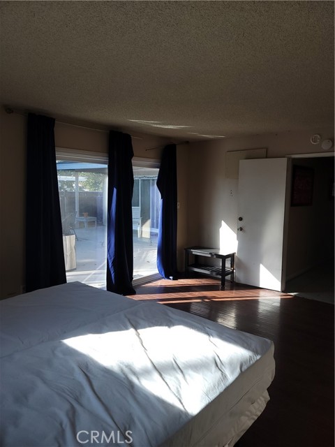 8600 Mason Avenue, Winnetka CA: https://media.crmls.org/medias/6f98ad28-f566-4cf7-864c-8e85dc75cf31.jpg