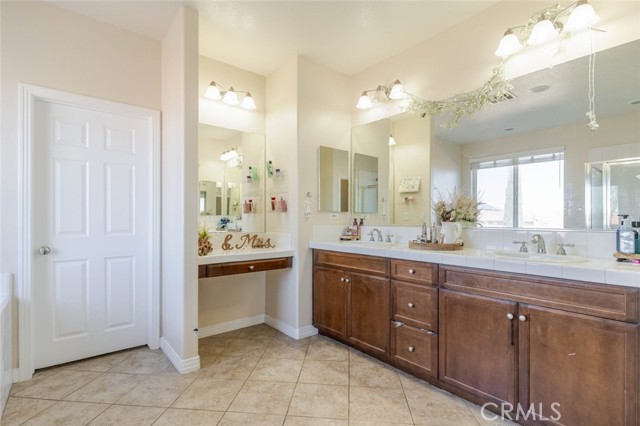 Detail Gallery Image 22 of 41 For 6059 Brentwood Ave, Lancaster,  CA 93536 - 7 Beds | 4 Baths
