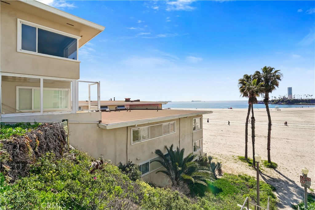 32 3rd Place, Long Beach, CA 90802
